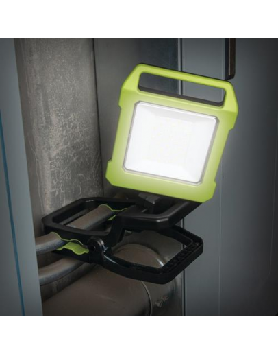 Kelepçeli LED Sel Çalışma Işığı Kelepçeli LED Sel Çalışma Işığı